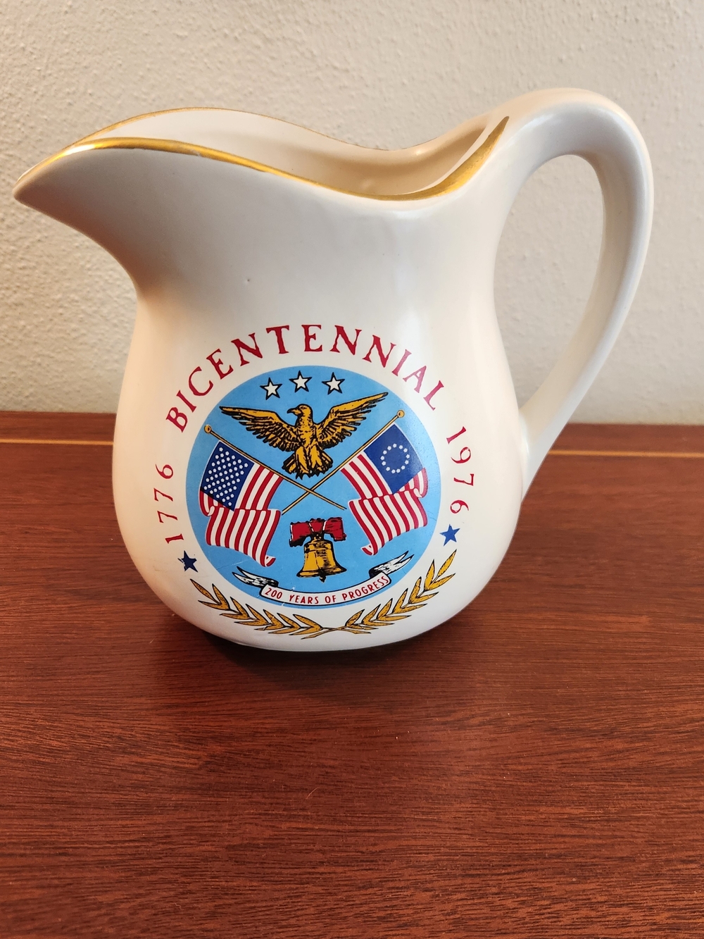McCoy Vtg Bicentennial 1776-1976 Ceramic Pitcher with Gold Trim